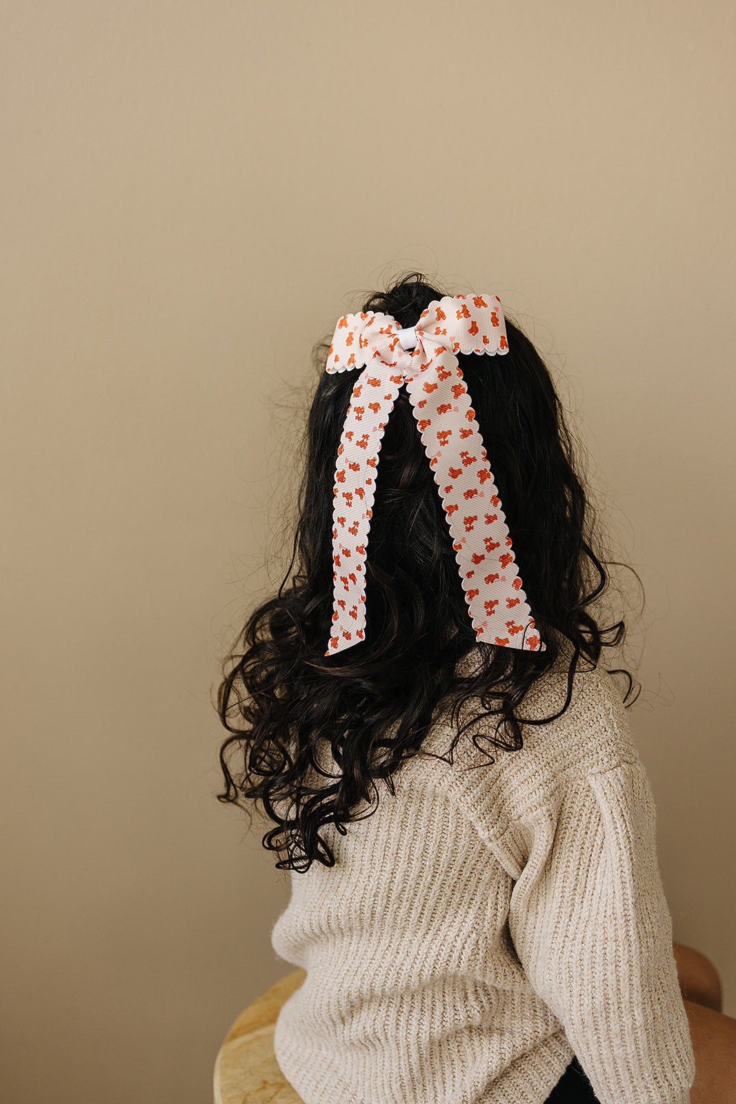 Teddy Bear Love Scallop Long Ribbon Bow