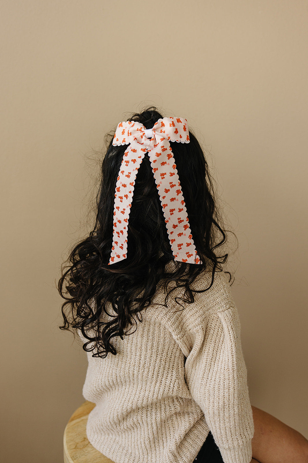 Teddy Bear Love Scallop Long Ribbon Bow
