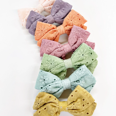 Square Eyelet Hair Bows