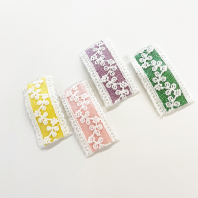 Double Layered Lace Embroidered Snap Clip