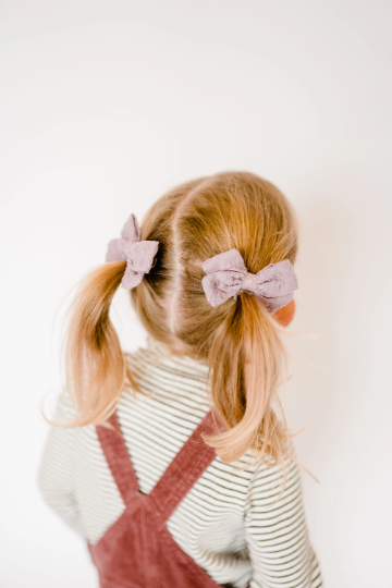 Square Eyelet Hair Bows