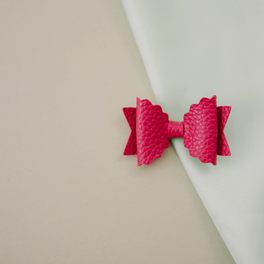 2.5" Petite Scalloped Faux Leather Hair Bows