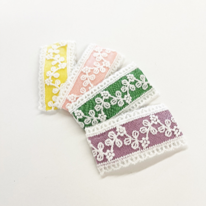 Double Layered Lace Embroidered Snap Clip