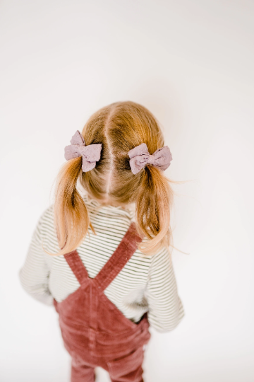 Square Eyelet Hair Bows