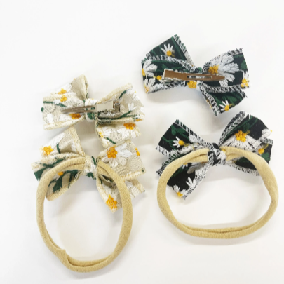 Embroidered Daisy Linen Hair Bows
