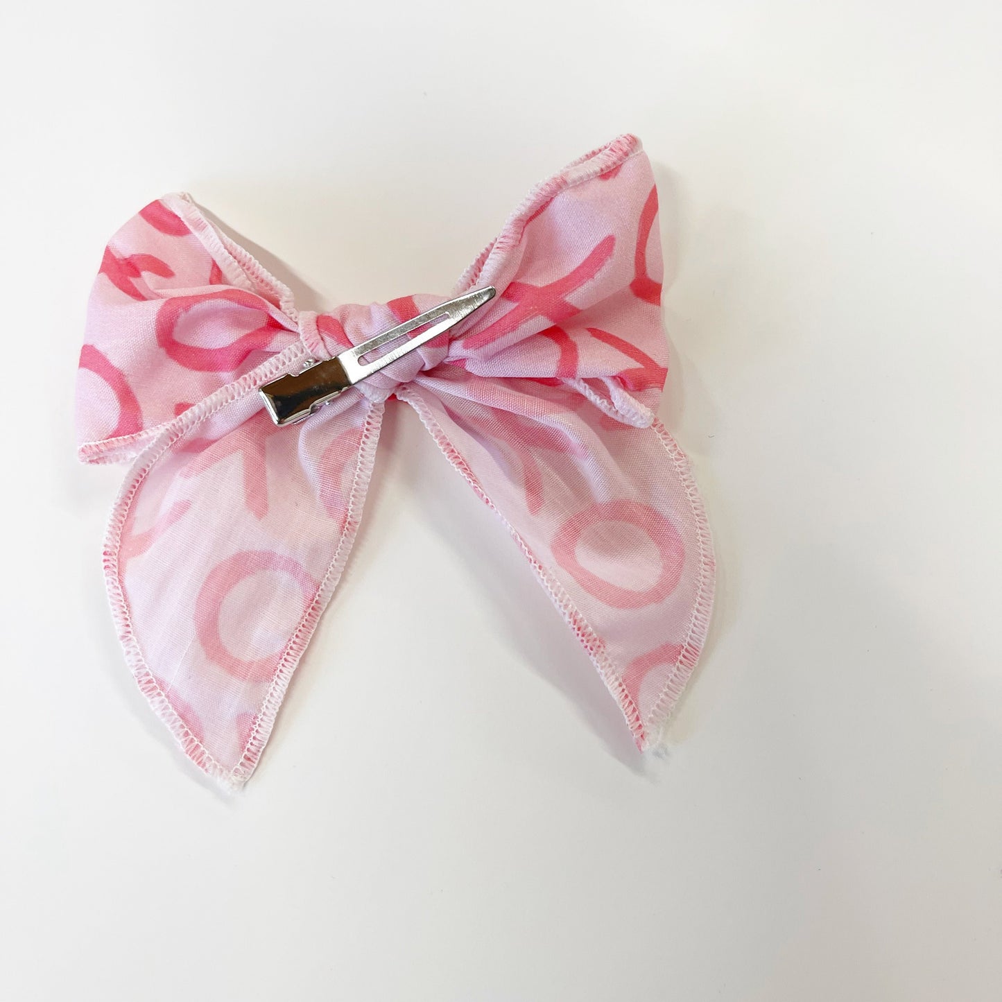 4” XOXO Pink Serged Edge Cotton Bow