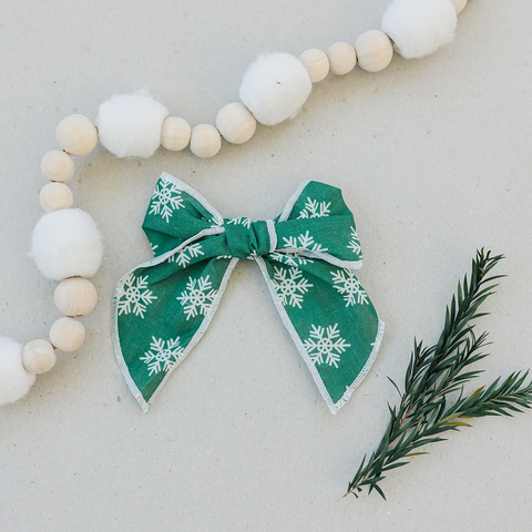 Wintergreen Snowflake Serged Cotton Bow