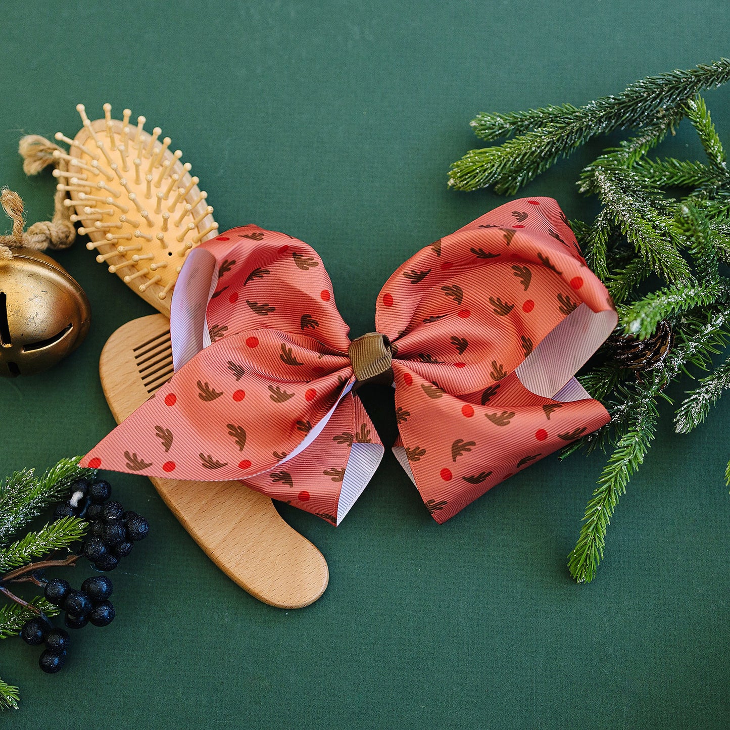 7" Reindeer Face Grosgrain Hair Bow