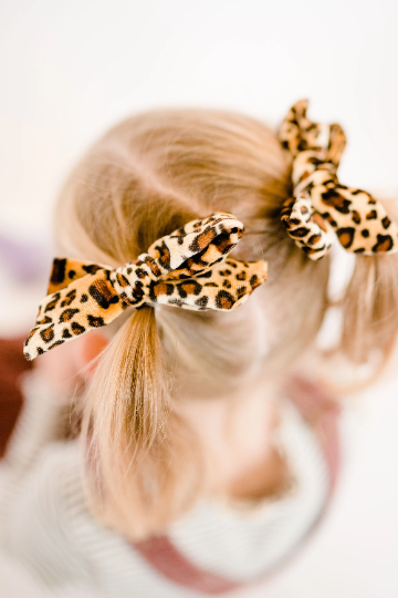 Skinny Cheetah Print Velvet Bows