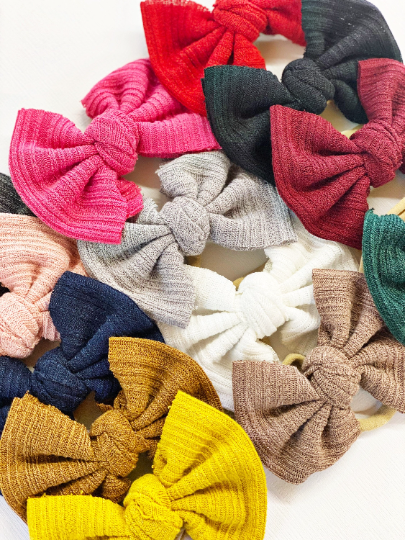 4” Messy Knotted Sweater Bows