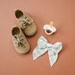 Medium Gingham Daisy Embroidered Linen Bow