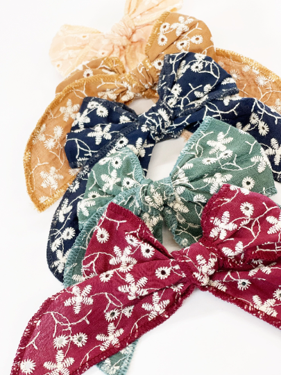 5” Floral Stitched Linen Hair Bows
