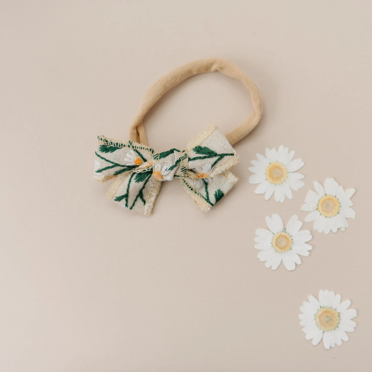 Square Embroidered Daisy Linen Bow