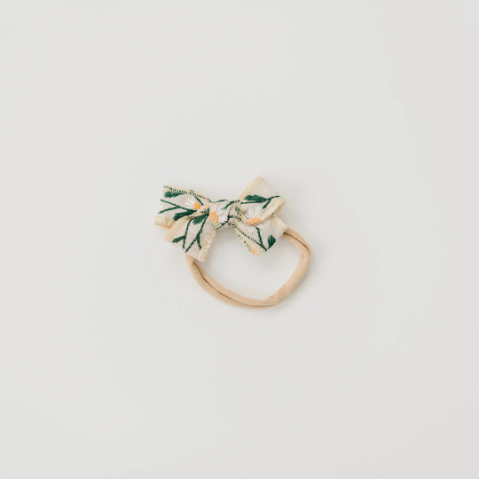 Square Embroidered Daisy Linen Bow