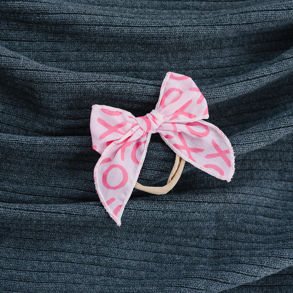 4” XOXO Pink Serged Edge Cotton Bow