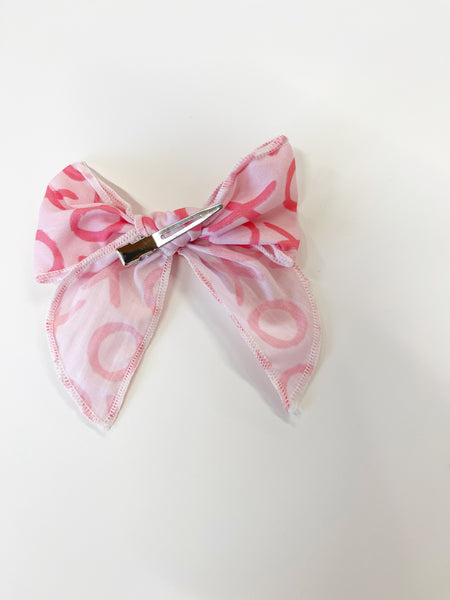 4” XOXO Pink Serged Edge Cotton Bow